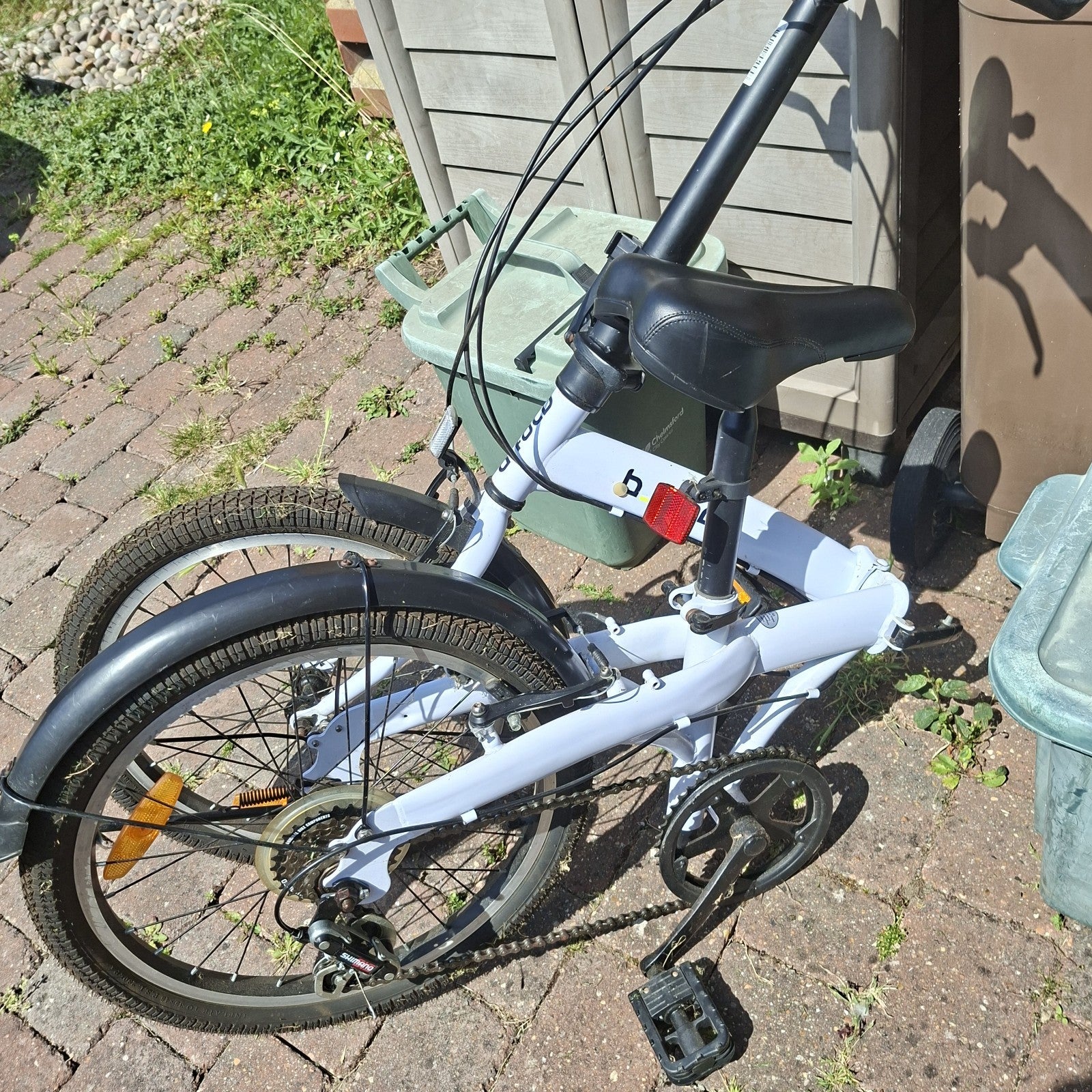bfold 20 in Folding Bike White/Black Mudguards Derailleur V-Brakes Flat Bar