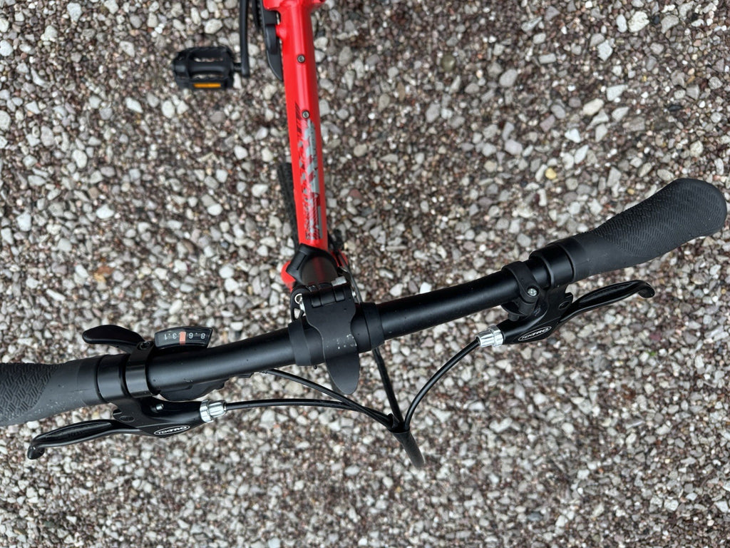 Carrera Intercity 8-Speed Folding Bike with Disc Brakes Excellent Condition