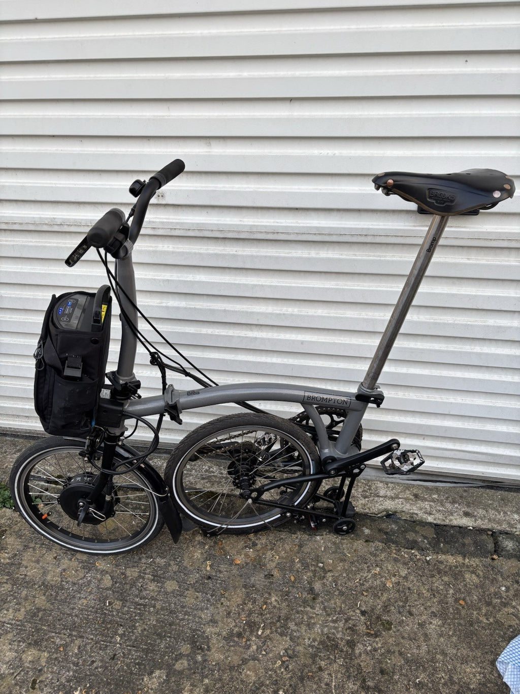Brompton P Line Urban Electric – Grey – very little use