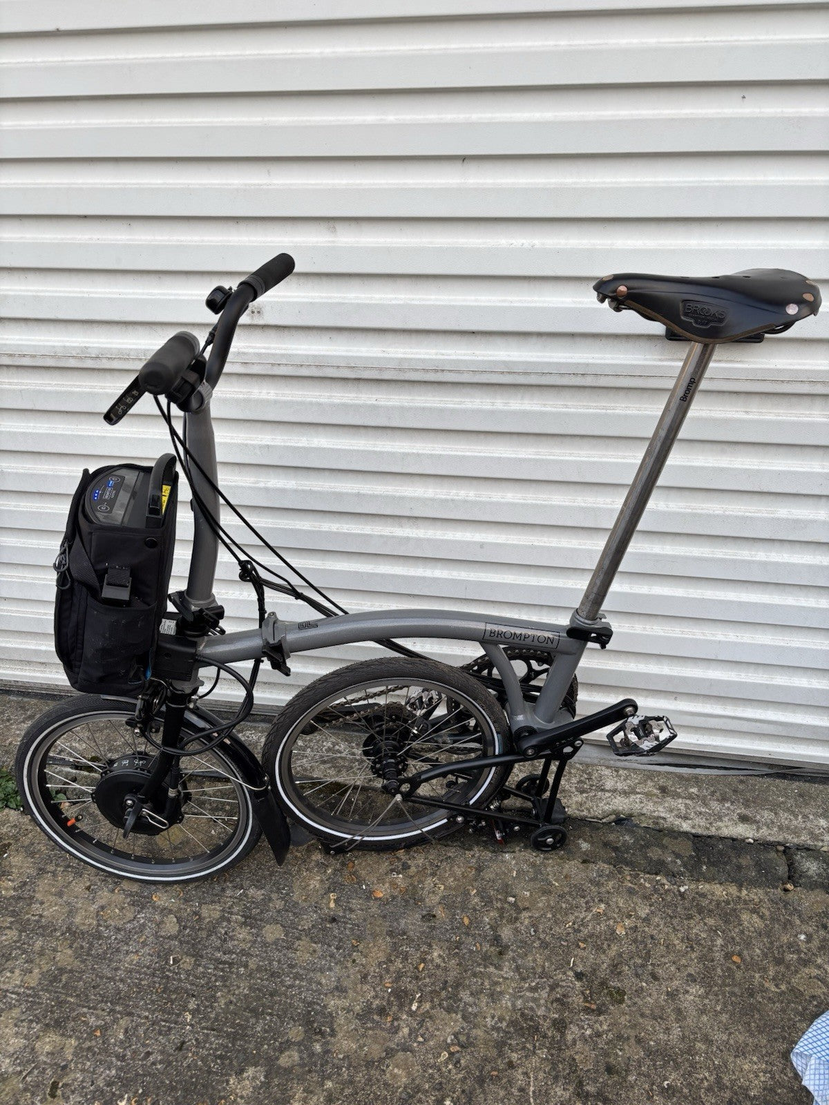 Brompton P Line Urban Electric – Grey – very little use