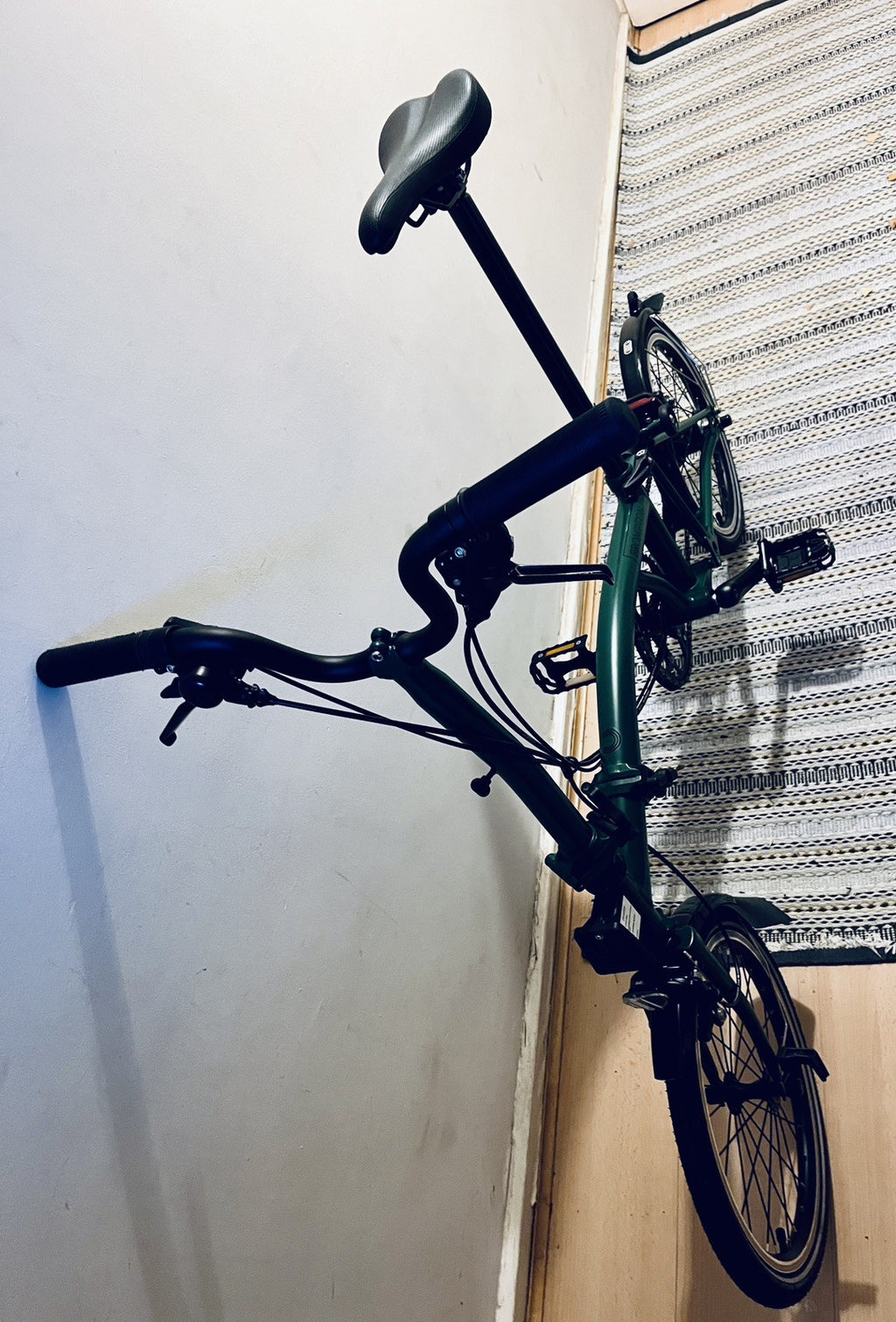 Brompton Bike 6-Speed Explore, Racing Green Mid Handlebar
