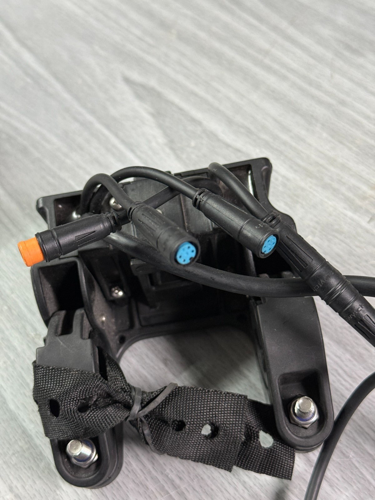 Swytch Electric Bike Conversion Kit for Brompton Folding Bike – Battery + Motor