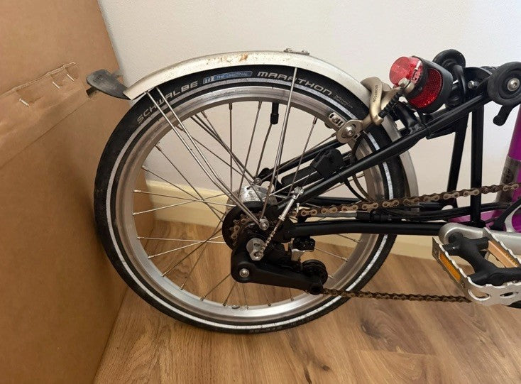 Brompton C Line H6L (6 Speed) folding bicycle - Berry (Excellent Condition)
