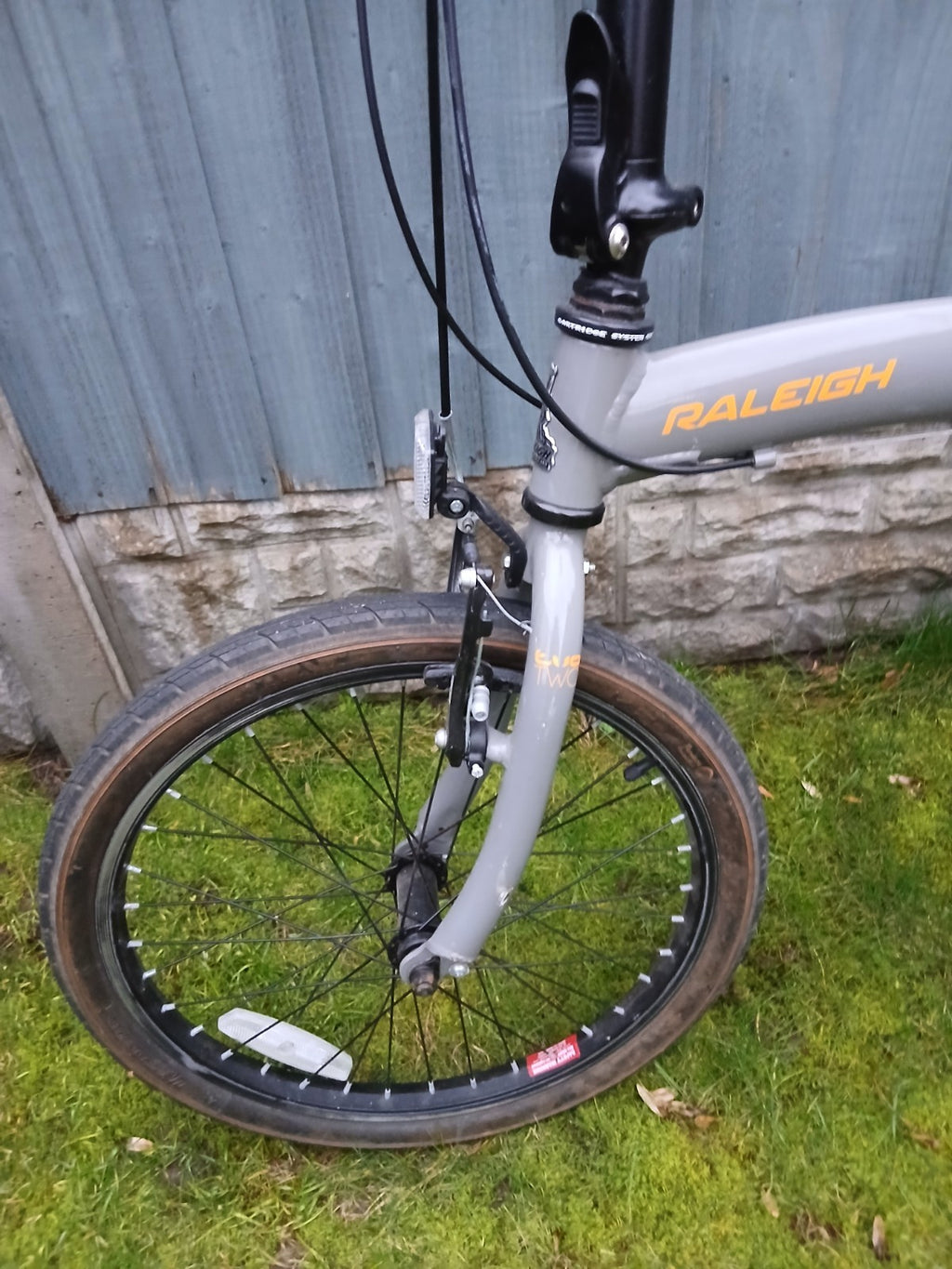 Raleigh Evo Two Folding Bike 20" Aluminium Frame, 7-Speed