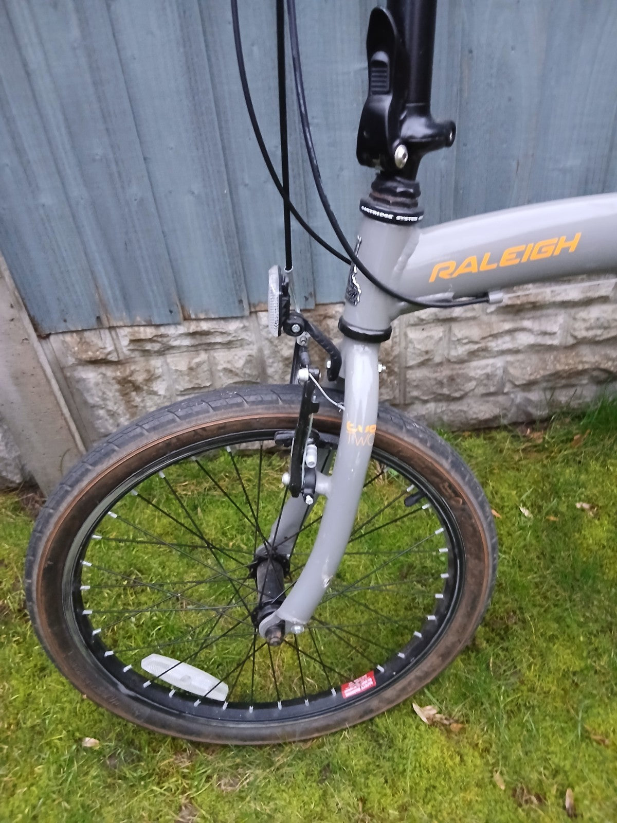Raleigh Evo Two Folding Bike 20" Aluminium Frame, 7-Speed