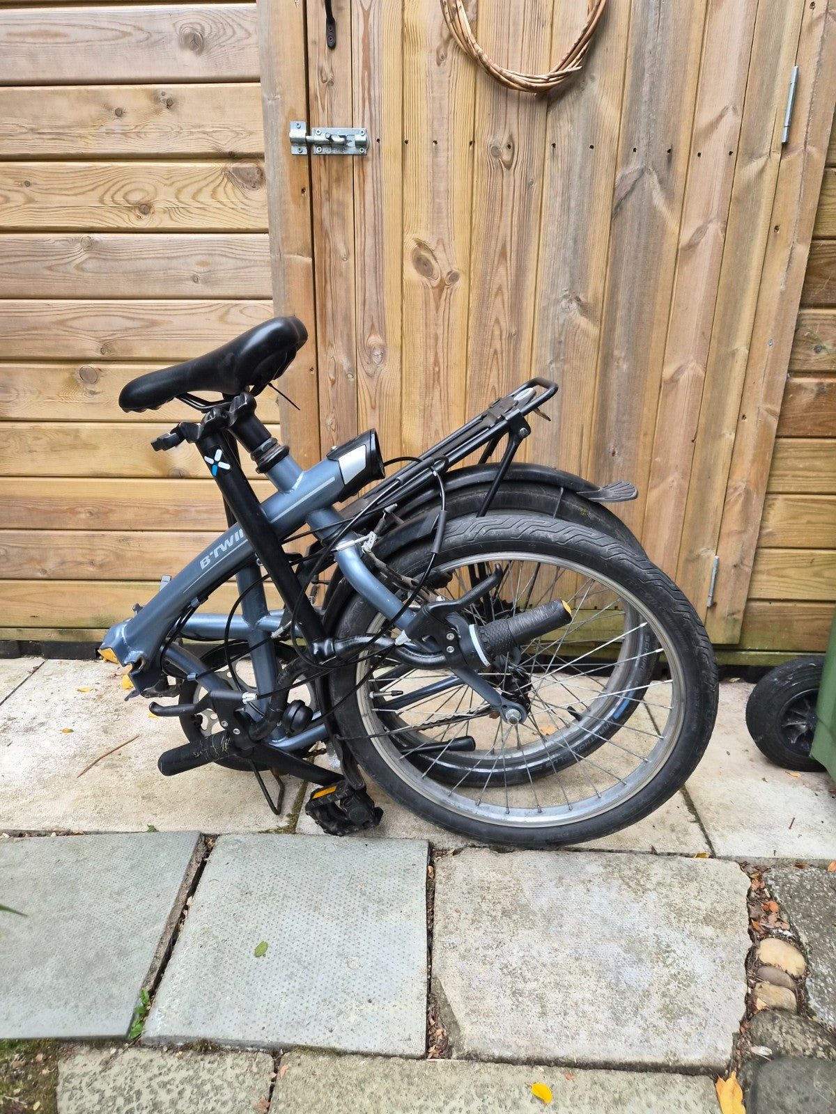 B'Twin Tilt 120 Folding Bike