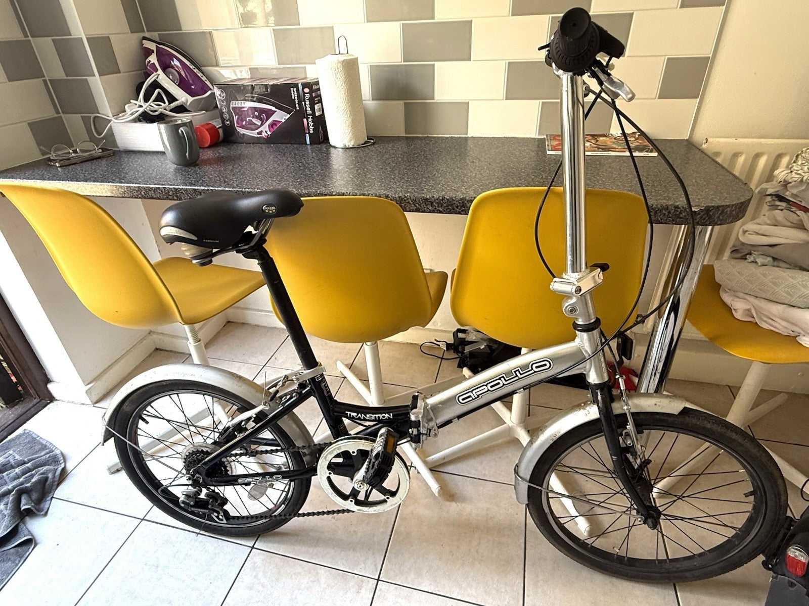 Apollo Transition 20in Folding Bike 6-Speed Aluminium Mudguards Silver/Black