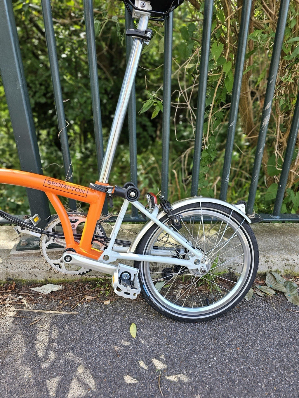 Brompton Folding Bike 16in Wheels Orange/white Silver Mudguards Cruiser Bar