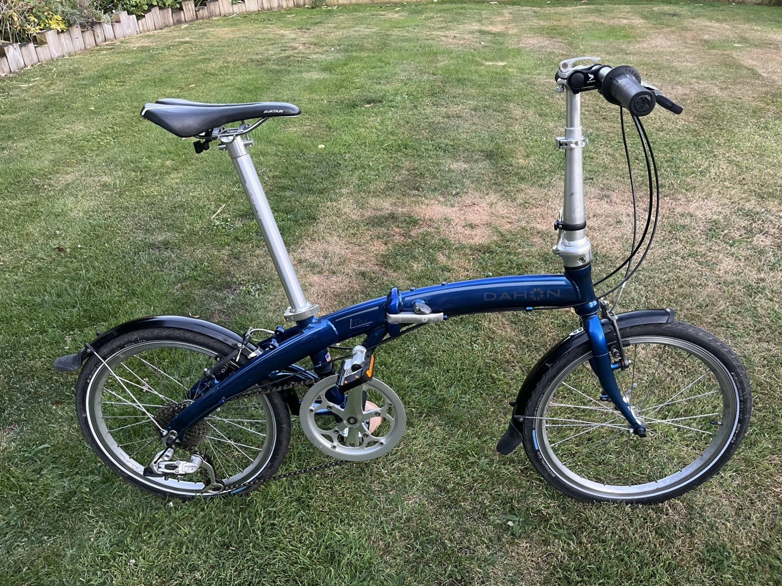 Dahon MU P8 Speed Folding Bike 20" Wheel Blue