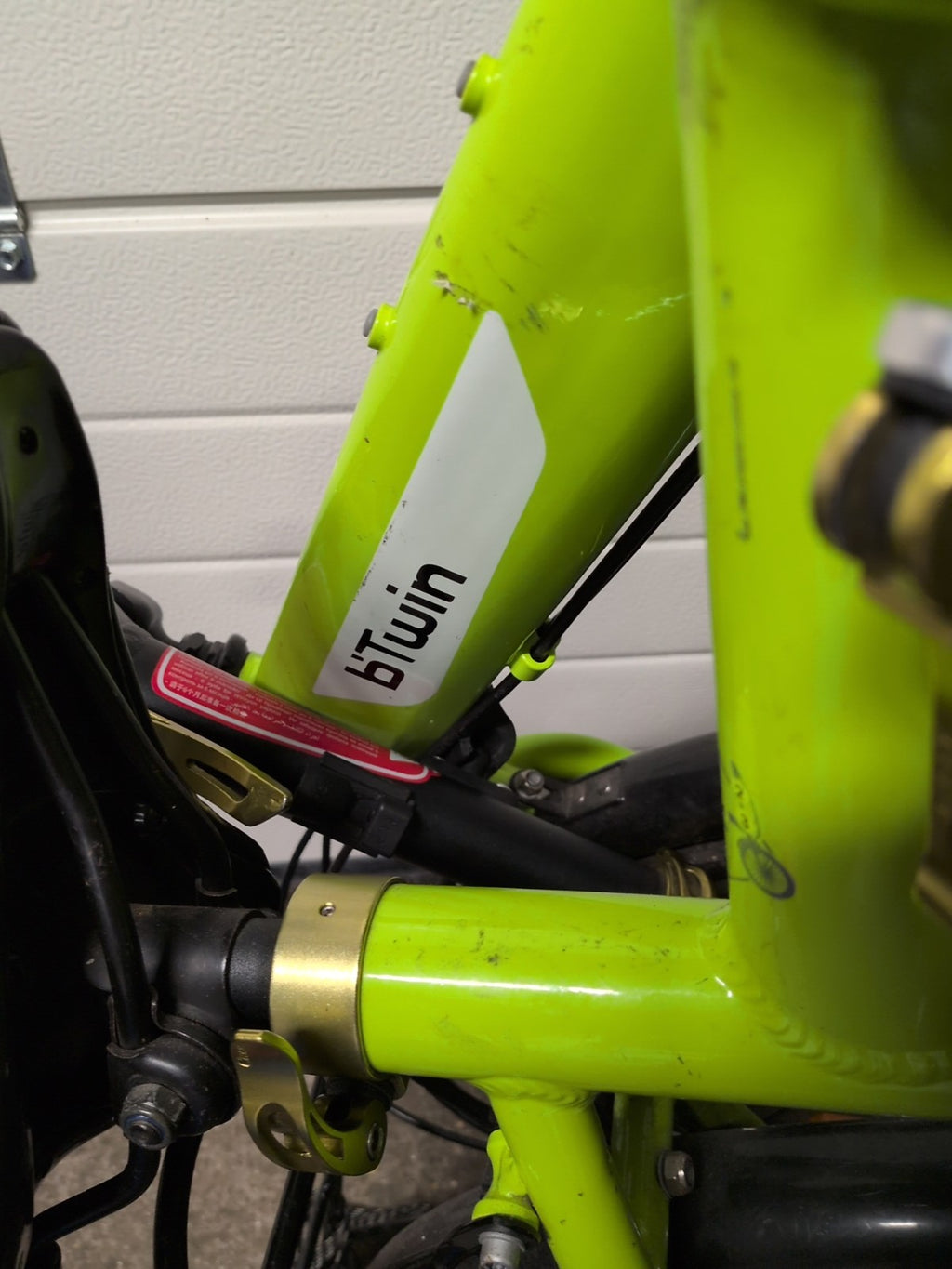 B'Twin Hoptown Folding Bike Lime Green, 7-Speed