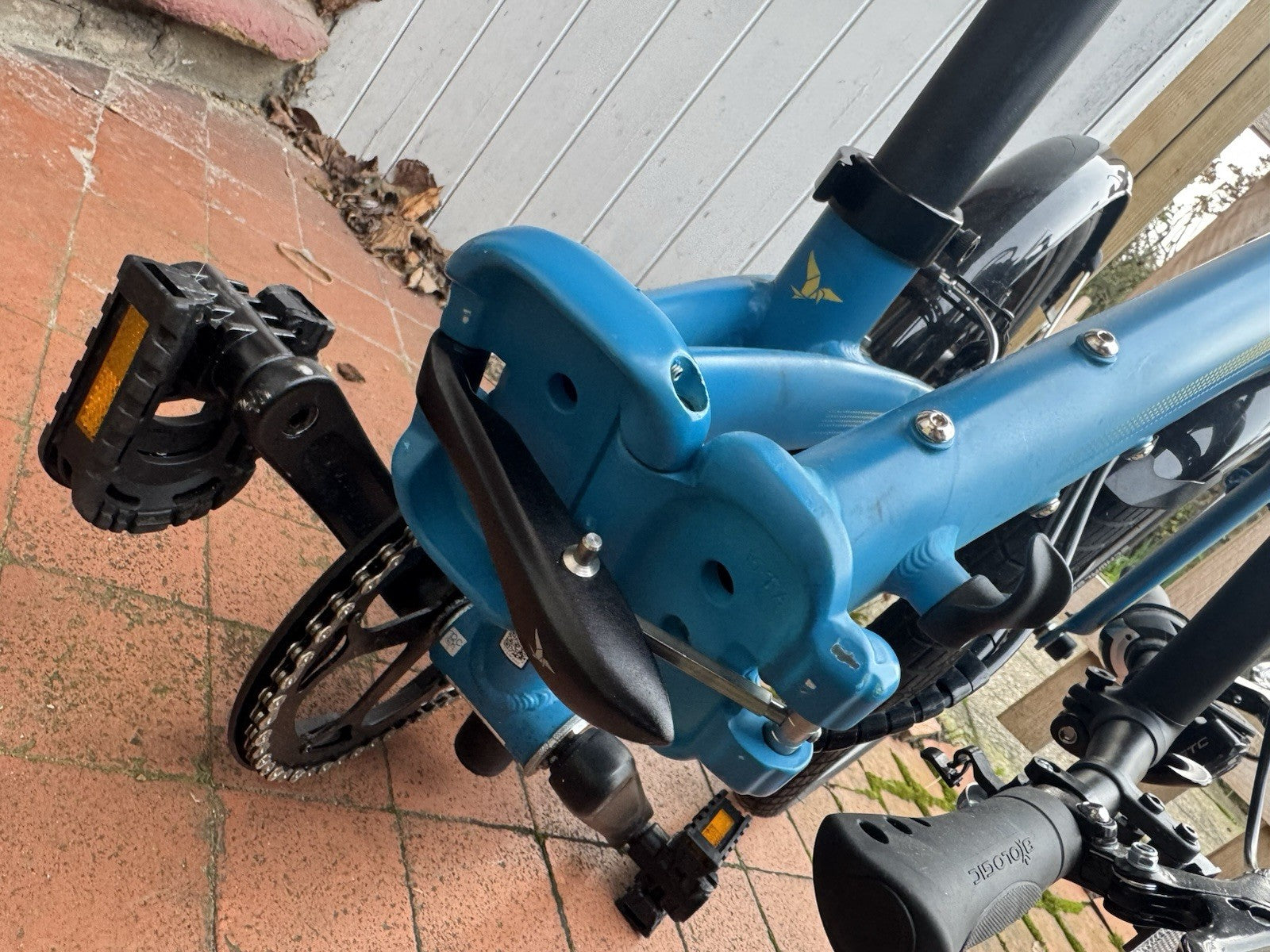Tern Link C8 Folding Bike 8 Speed – Blue – Schwalbe Big Apple – Great Condition