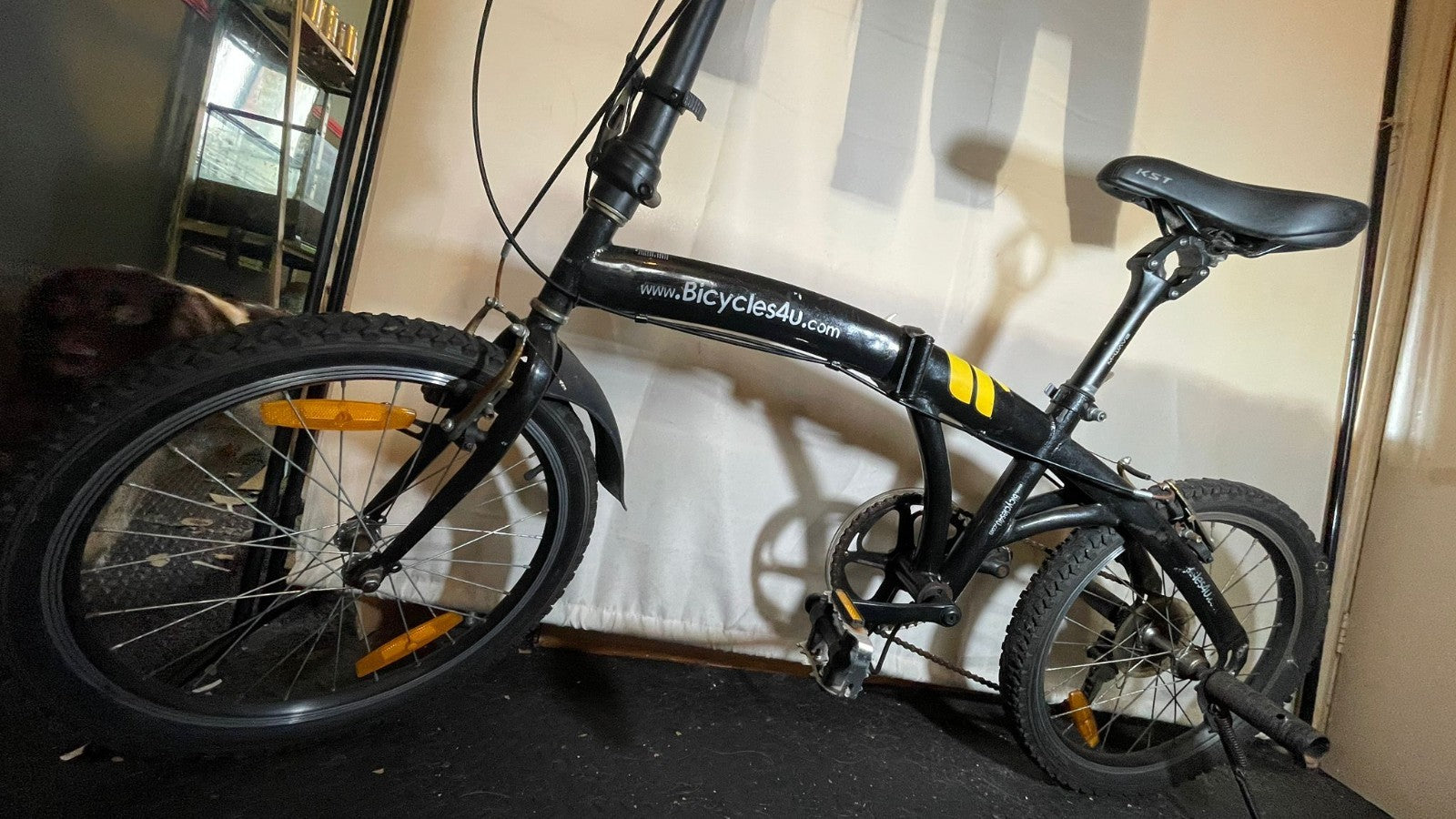 Bicycles4u 20" wheel folding pedal bike - Used Condition - Collection