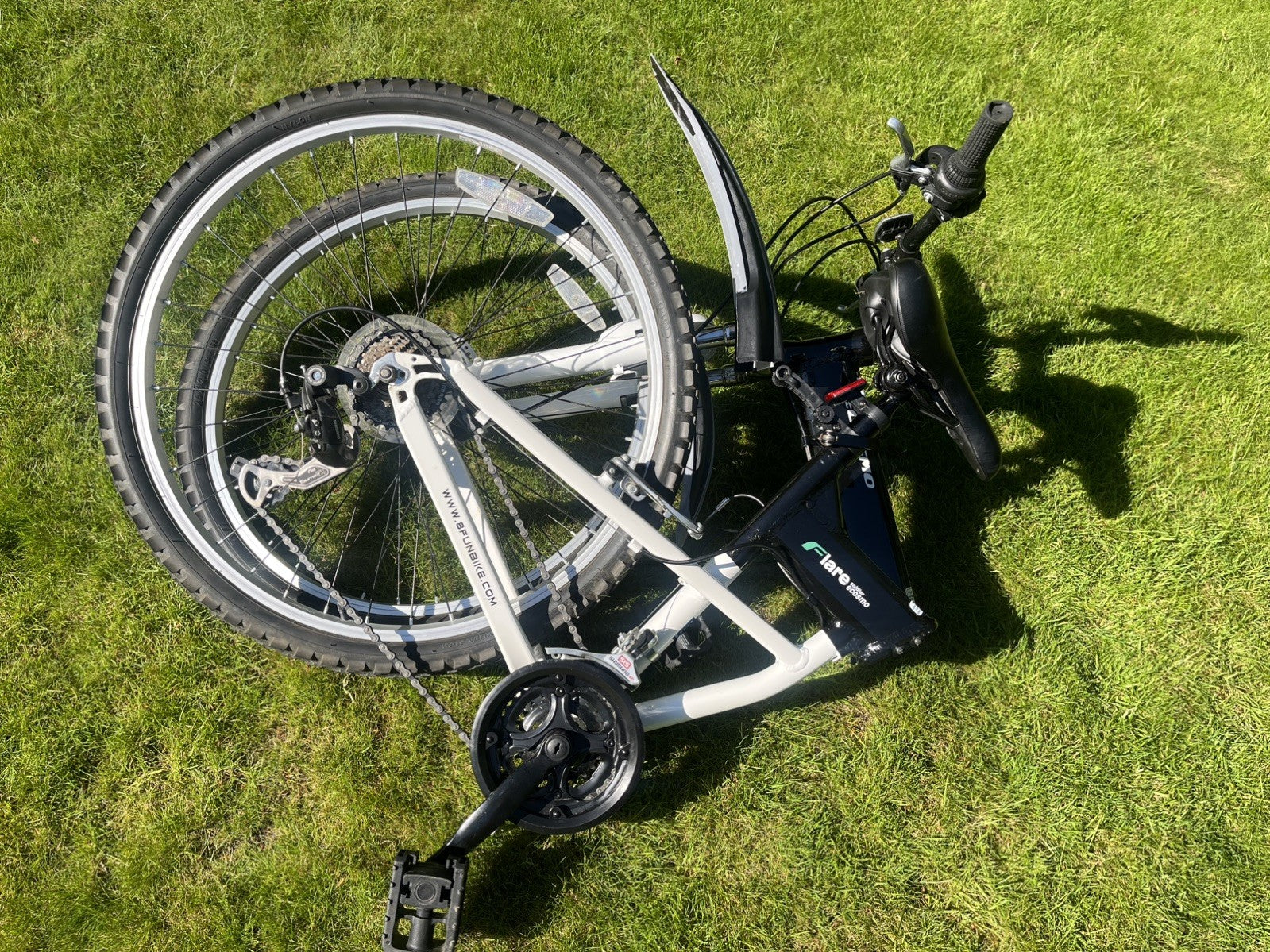 FOLDING Mountain Bike Ecosmo of 26" Wheel 21 Speed Shimano FANTASTIC CONDITION