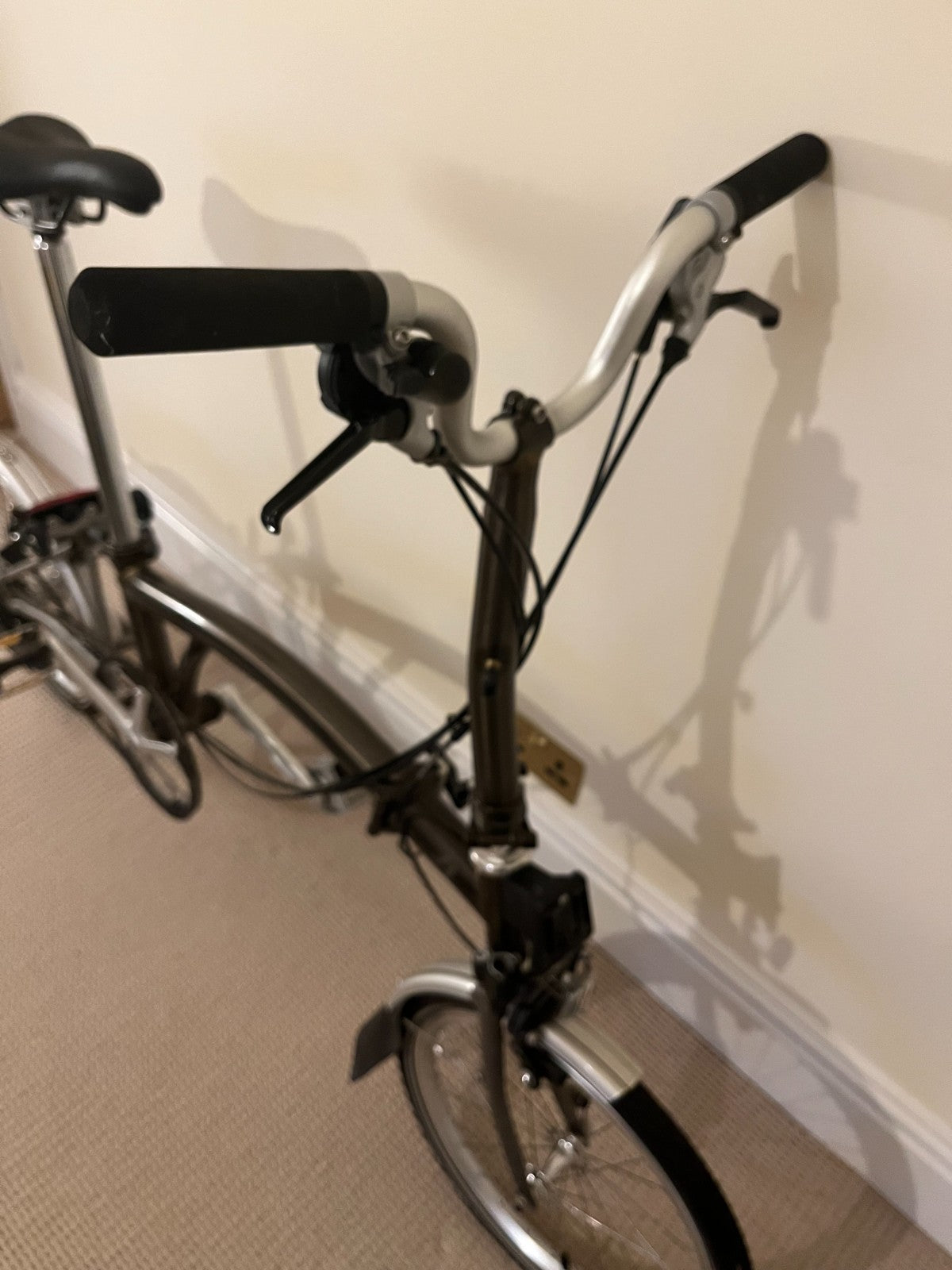 Brompton M6L Superlight Black Lacquer Titanium 2021 – MINT UNUSED – Rare Spec