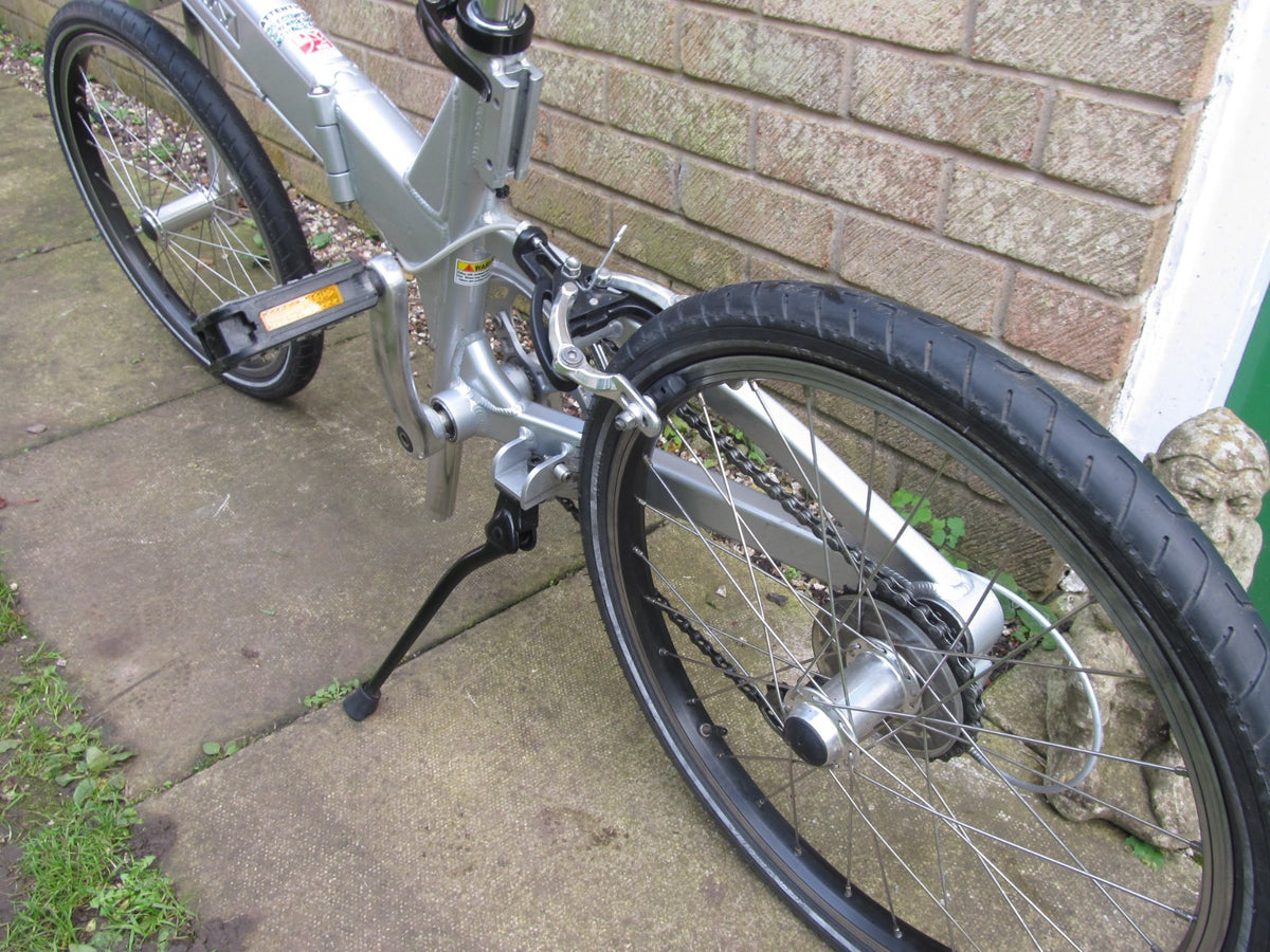 BIKE FOLDING  19" WHEELS UNISEX-EXCELLENT CONDITION-EXTRA LIGHT FRAME