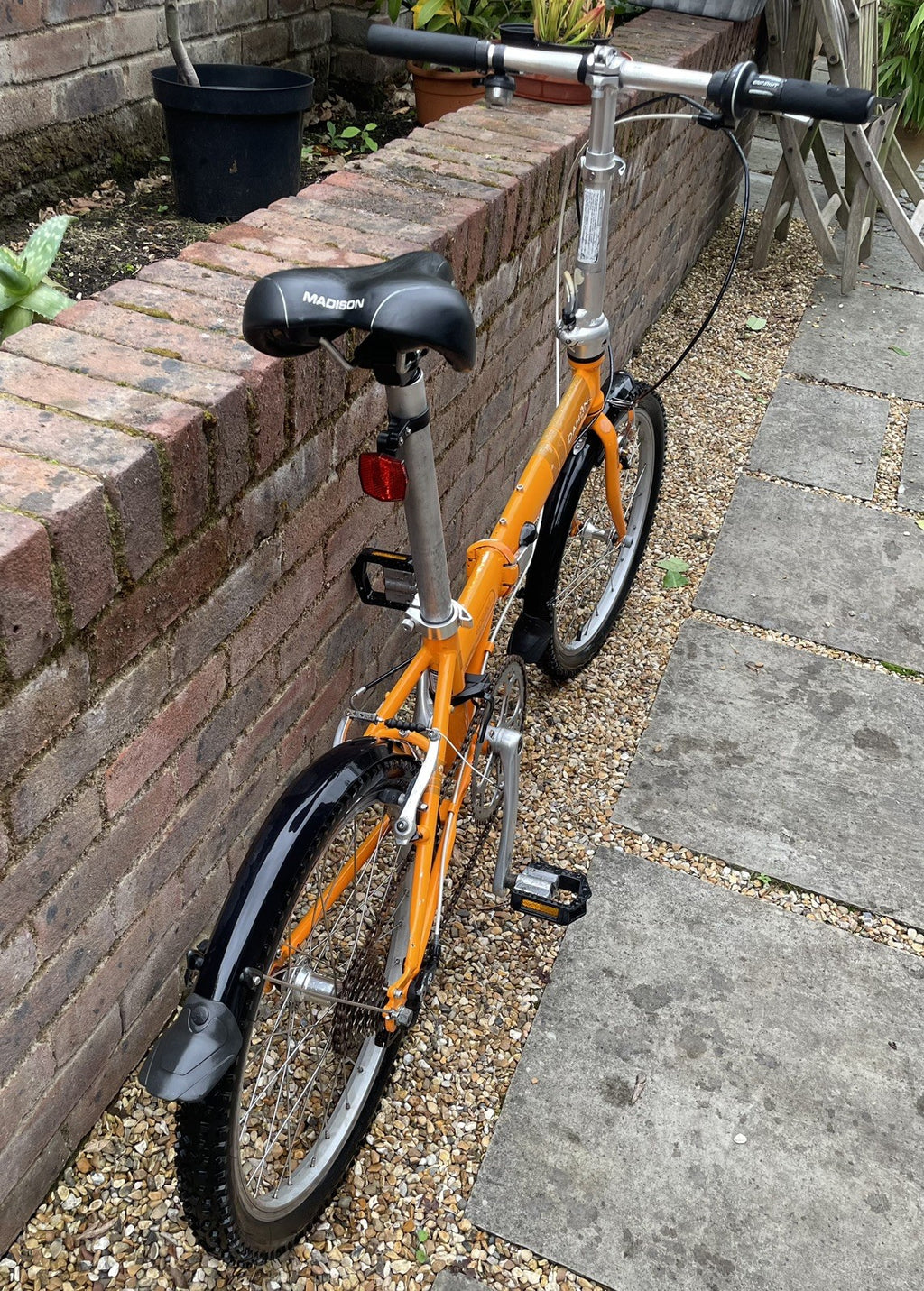 DAHON Speed D7 Folding Bike 7-Speed Grip Shift Shimano
