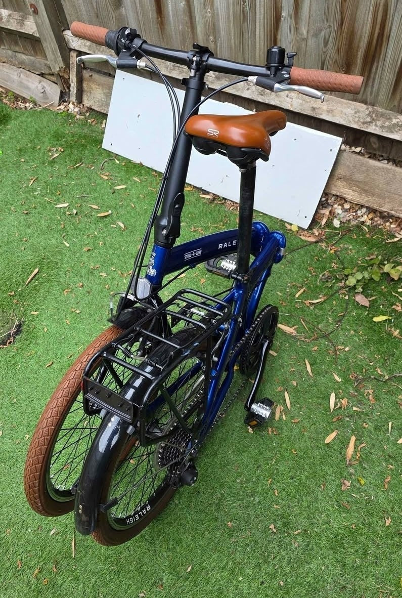Raleigh Stowaway Folding Bike Unisex 7-Speed Hybrid Bicycle Blue 20 Inch Wheels