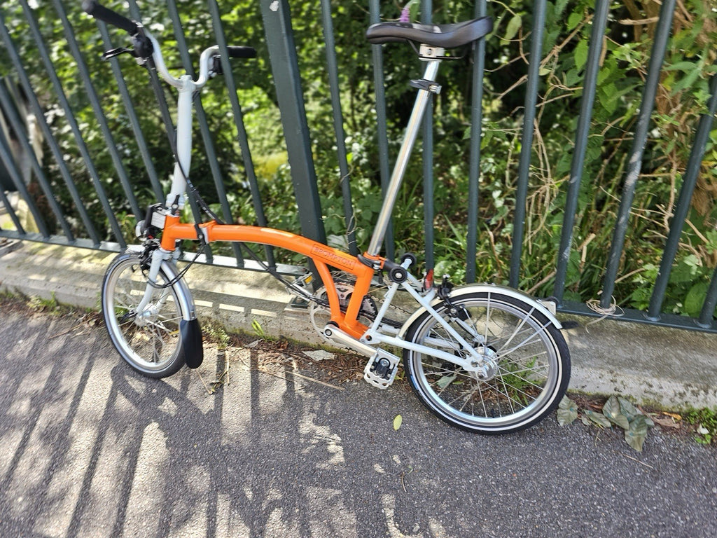 Brompton Folding Bike 16in Wheels Orange/white Silver Mudguards Cruiser Bar