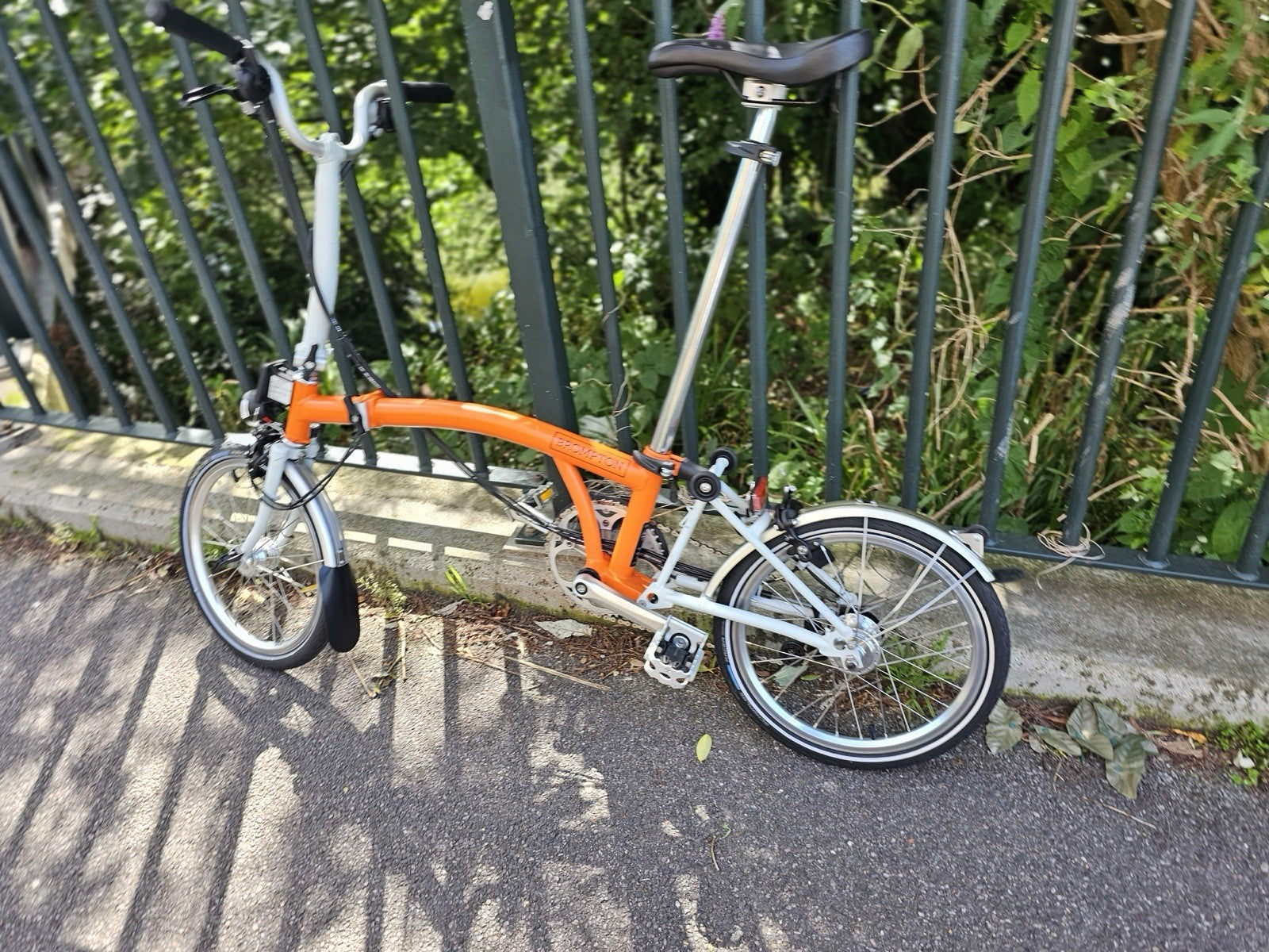 Brompton Folding Bike 16in Wheels Orange/white Silver Mudguards Cruiser Bar