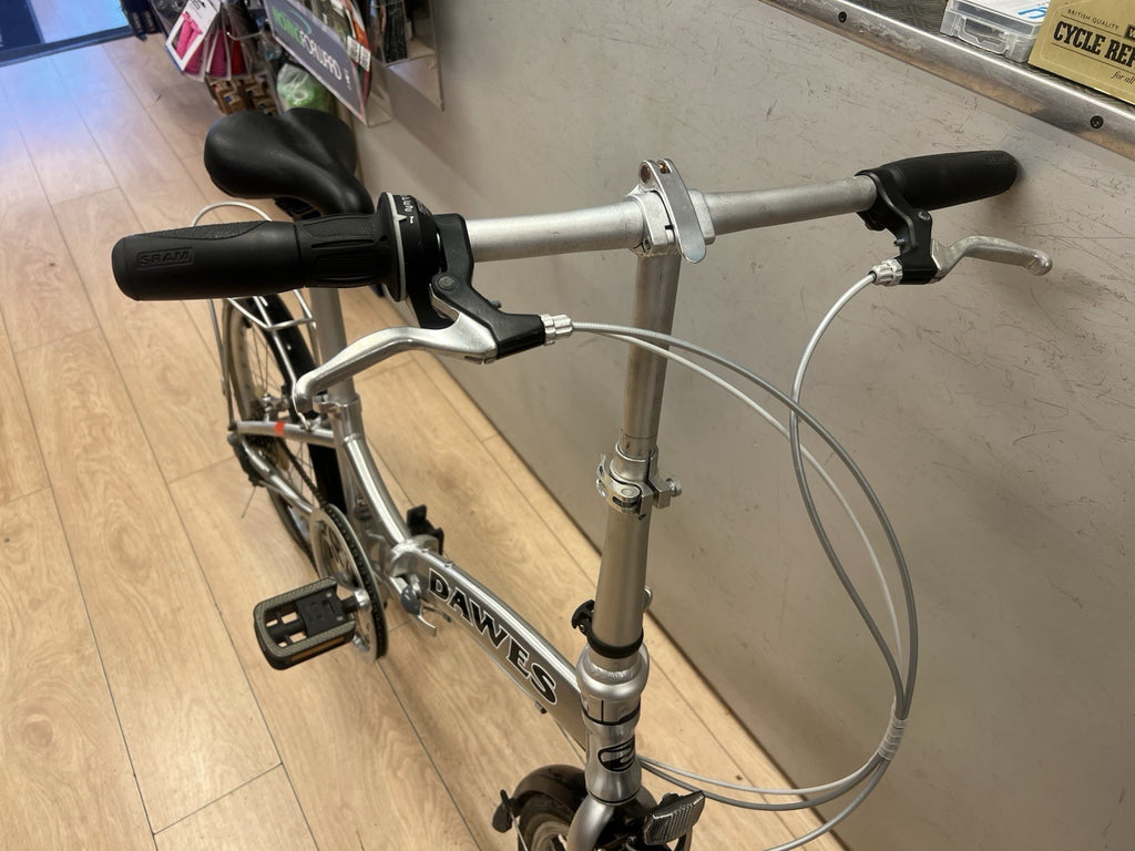 Used Dawes Kingpin Folding Lightweight Seatpost Pump Silver Traditional Bike