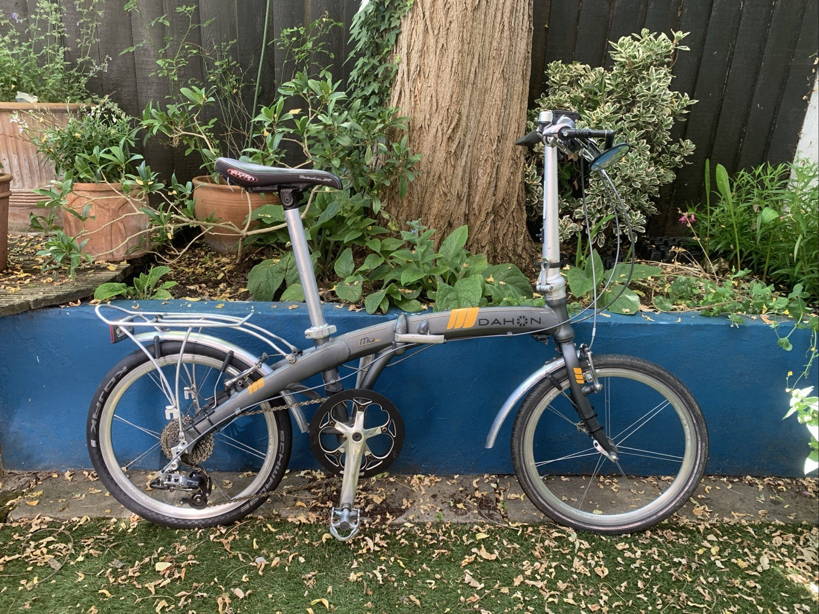 Dahon Mu SL Folding Bike Unisex 9-Speed Lightweight