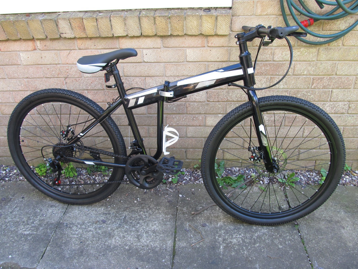 BIKE MOUNTAIN 26"  WHEELS BI FOLD UNISEX-EXCELLENT CONDITION