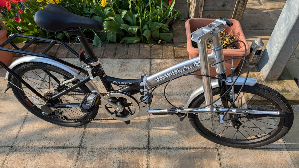 Apollo Transition folding bike, little used, ideal caravan/canal boat/camping