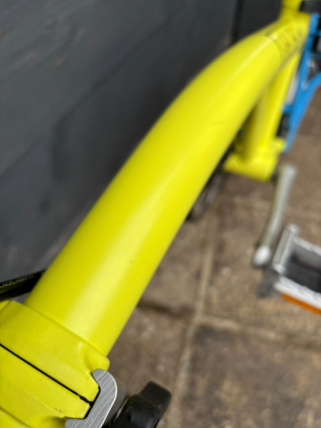 Brompton H3L Folding Bike 3 Speed C Line in Yellow / Blue