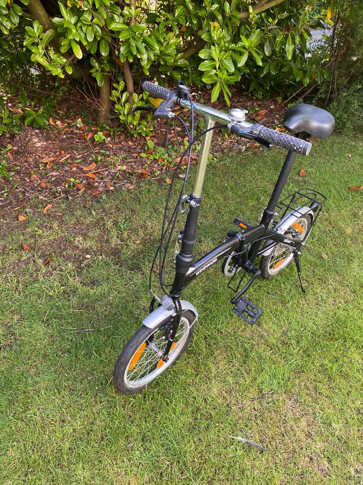 Windward Folding Bike   6 Shimano  Gears  16' Wheels' Bicycle  Fold Up v-Brakes