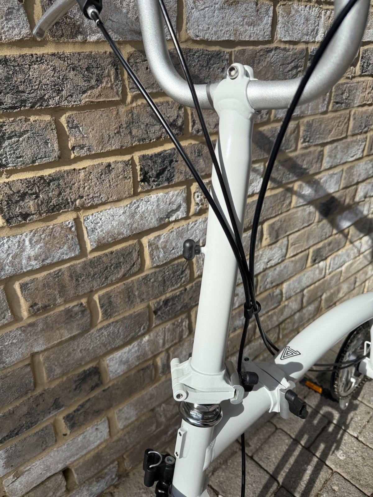 Brompton A Line - White & Black - Mint Super A+ Condition - Worldwide Shipping