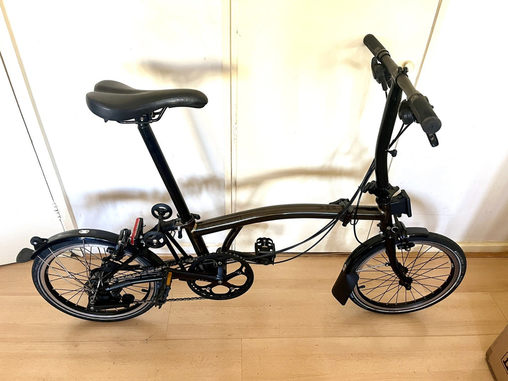 Brompton C Line Explore 6 Speed Folding Bike Low Handlebar Black/Golden Lacquer