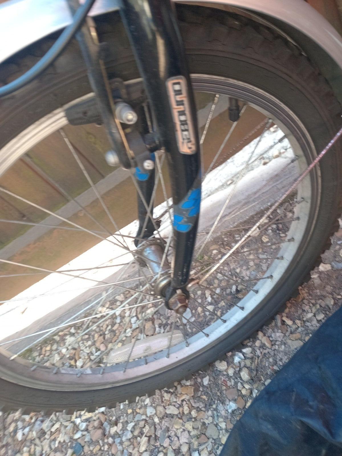 Challenge Gauntlet folding bike, 20"wheels ,with Bag, lock,and rear rack