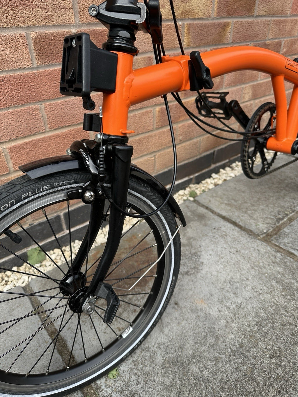 Brompton C Line Bike, 6 speed, matte orange and black excellent condition