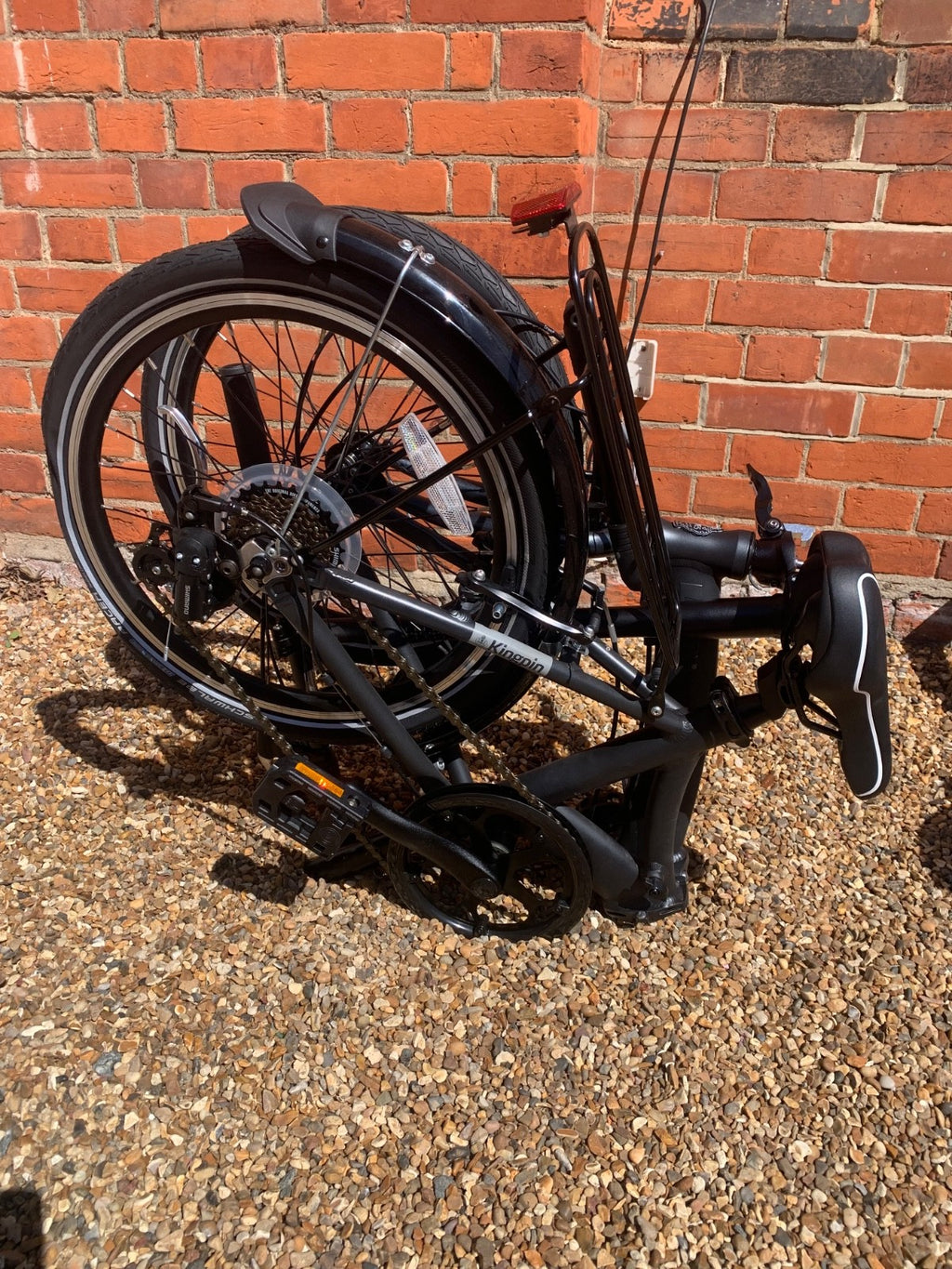 PAIR OF DAWES KINPIN FOLDING BIKES UNUSED AND IN MINT CONDITION