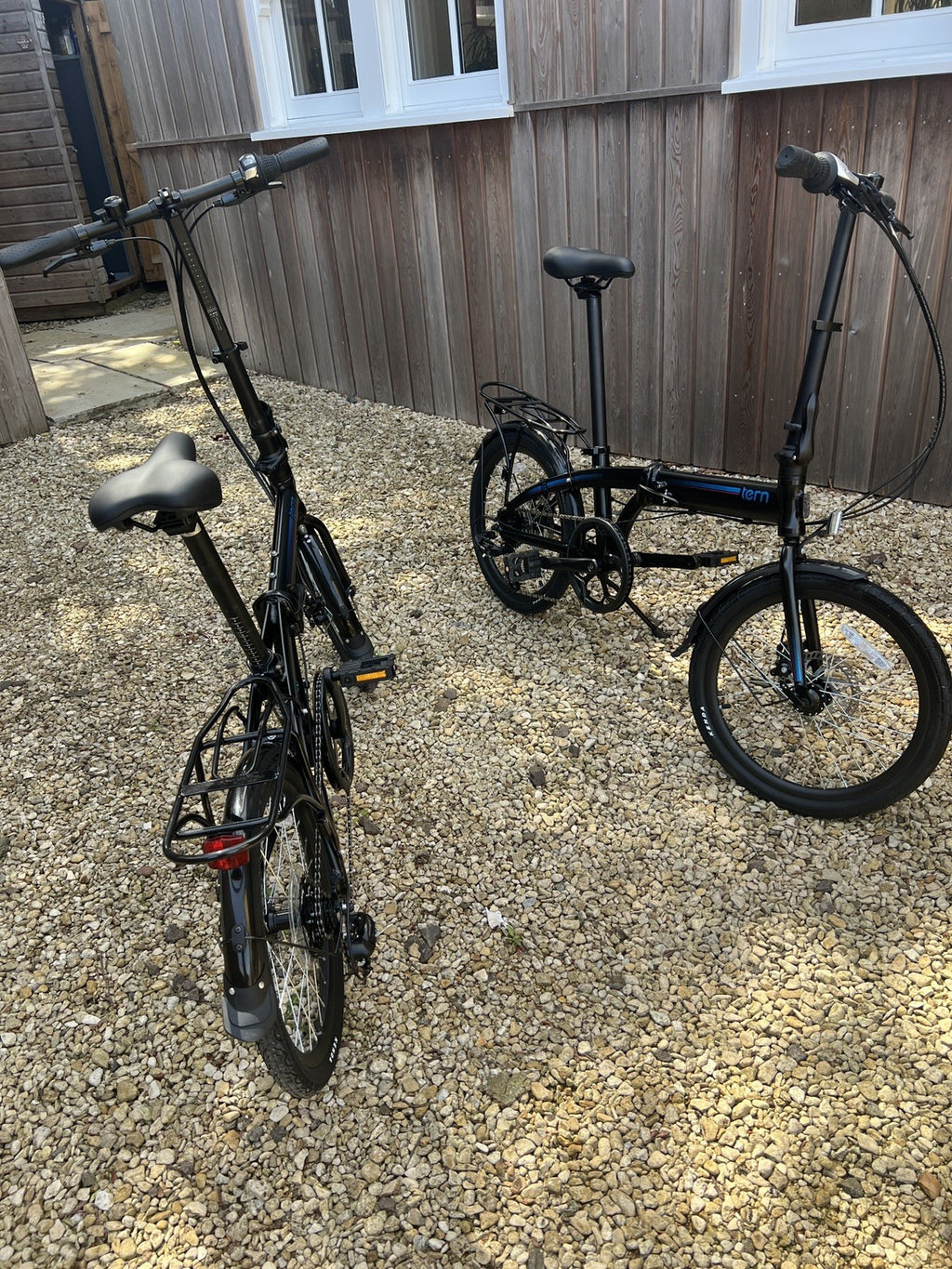 TERN LINK B8 8 SPEED FOLDING BICYCLE IN BLACK IN EXCELLENT CONDITION