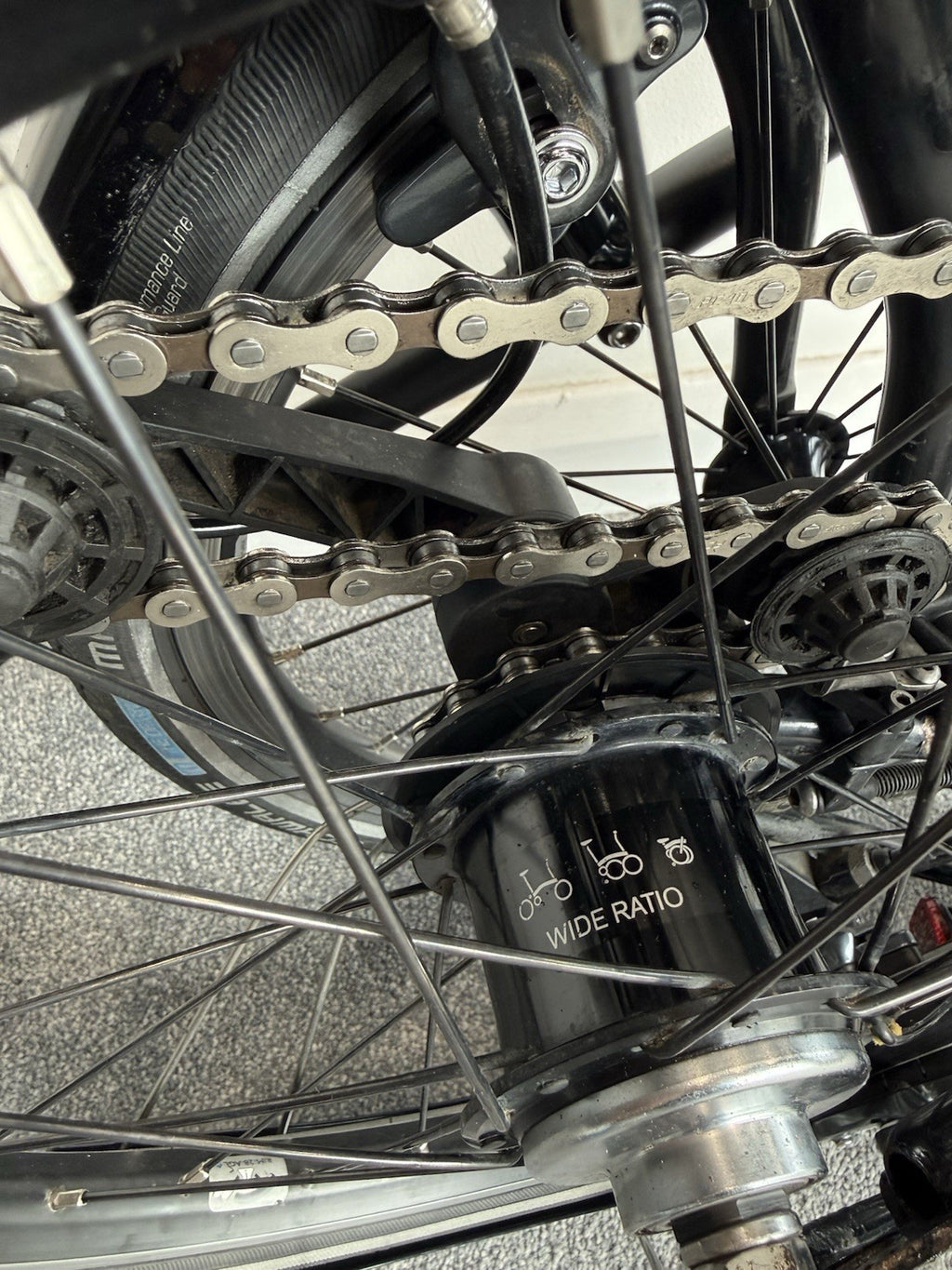 Brompton Folding Bike 6-Speed - C-Line Explore - Black Edition