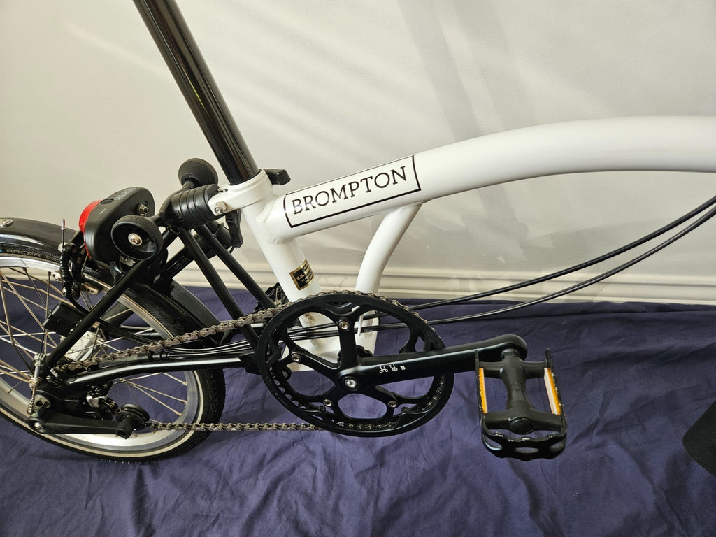 Brompton M6L - 6 Speed - C Line - Mid- White - VGC