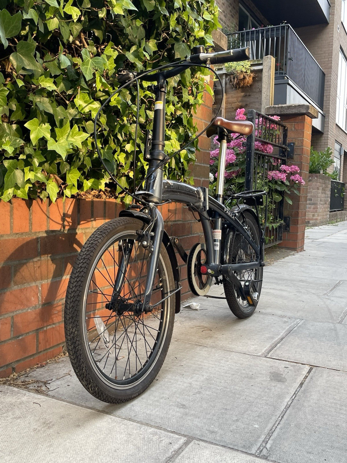 Ammaco Pakka Folding Bike Compact Commuter Bike w/ Rear Rack VGC