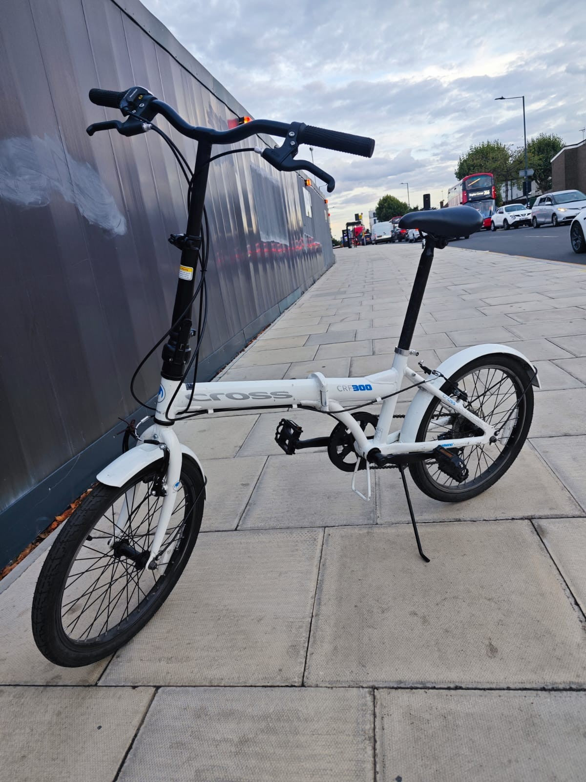 Cross CRF300 20in Folding Bike 7-Speed V-Brake White