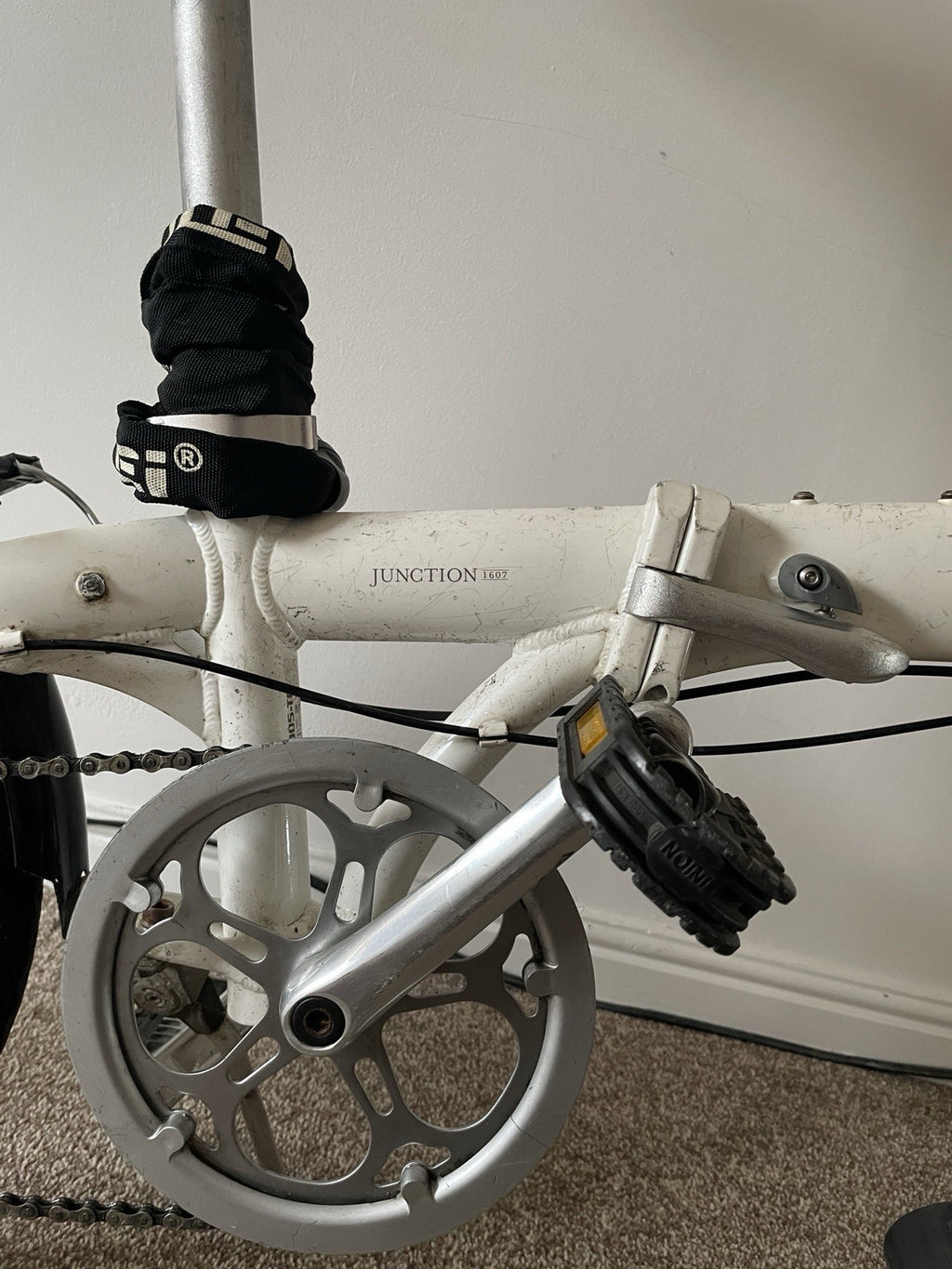 Bickerton Junction 1607 Foldable Bike White 20 Inch Wheels Great Condition
