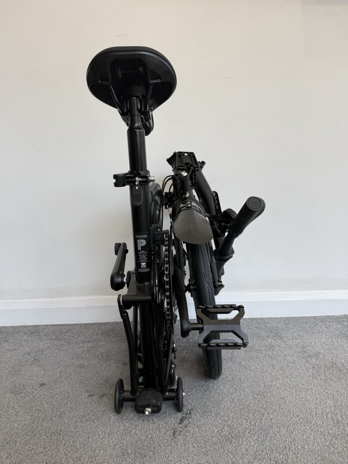 Brompton Folding Bike 12 Speed P Line Low Bar Excellent Condition Black P Line
