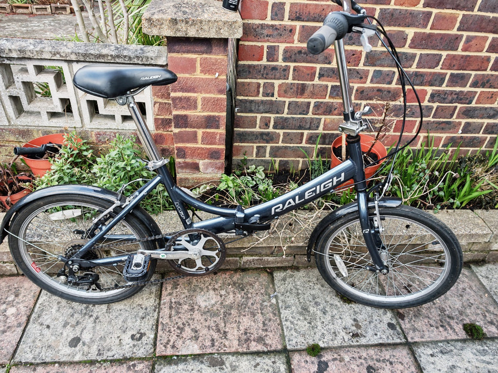 Raleigh Evo7SP Folding Bike 20-inch Wheels Great Condition