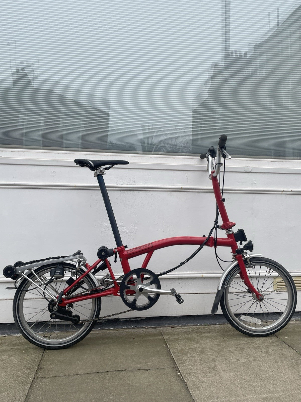 Brompton M6R Folding Bike 6-Speed, Red