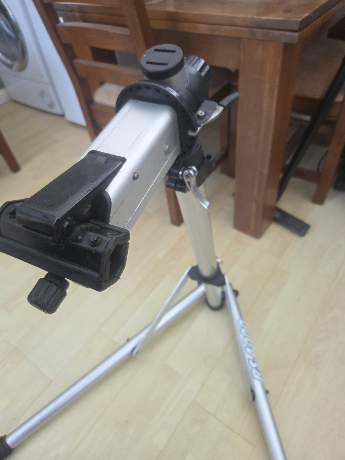 Minoura RS-4000 Bike Bicycle Repair Stand Folding Design Lightweight Aluminium