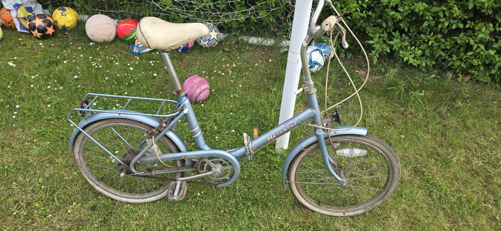 Pair Hercules Compact Folding Bikes Vintage Stowaway Shopper, Fold-Up, retro