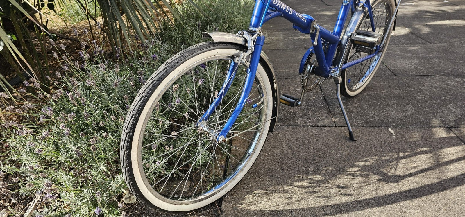 Classic Dawes Folding Kingpin - Excellent Condition