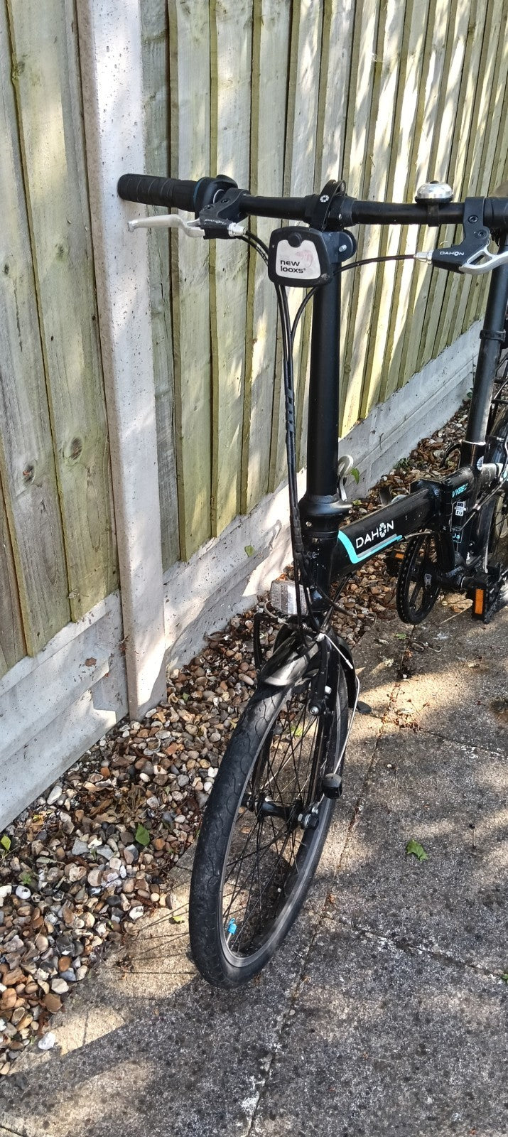 Dahon Vybe 20 Inch Folding Bike ideal commuter bike