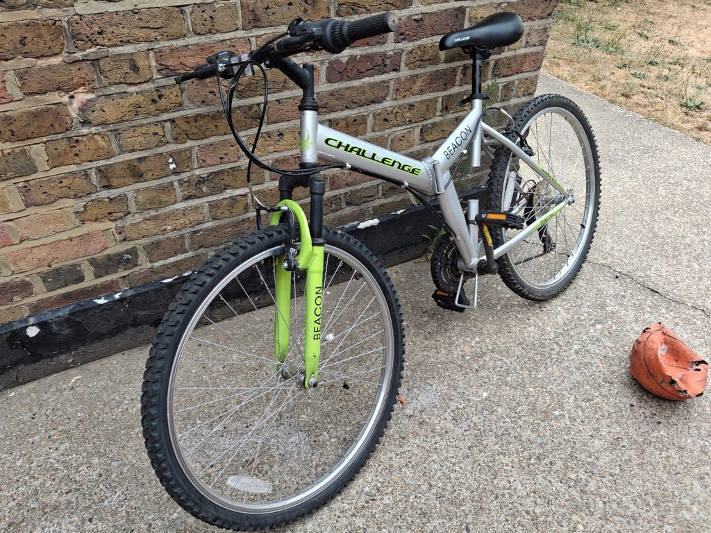 Challenge Unisex 18 Spd Front Suspn Folding Mountain Bike C. Pics Condtn Collect