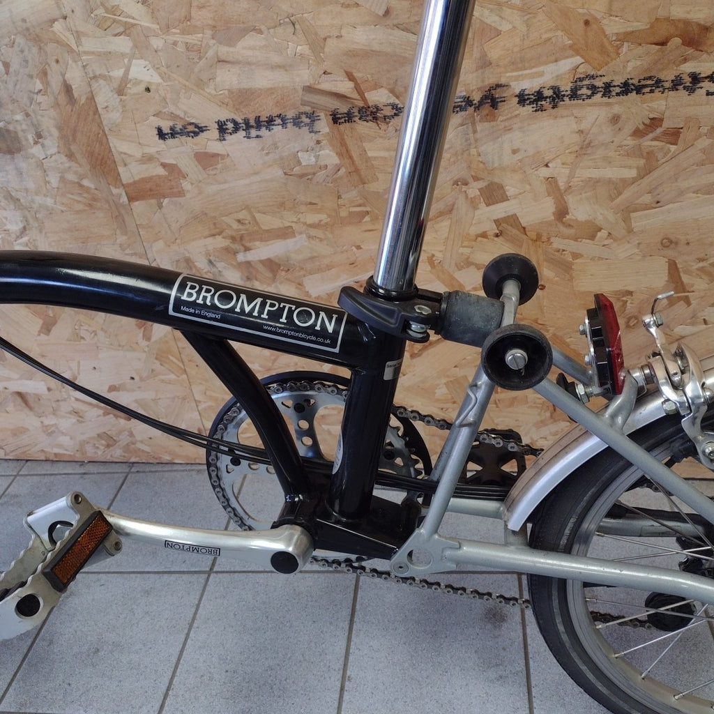 Brompton M6L 2007 Folding Bike Black Serviced Ready To Ride Six-Speed Hub Gear