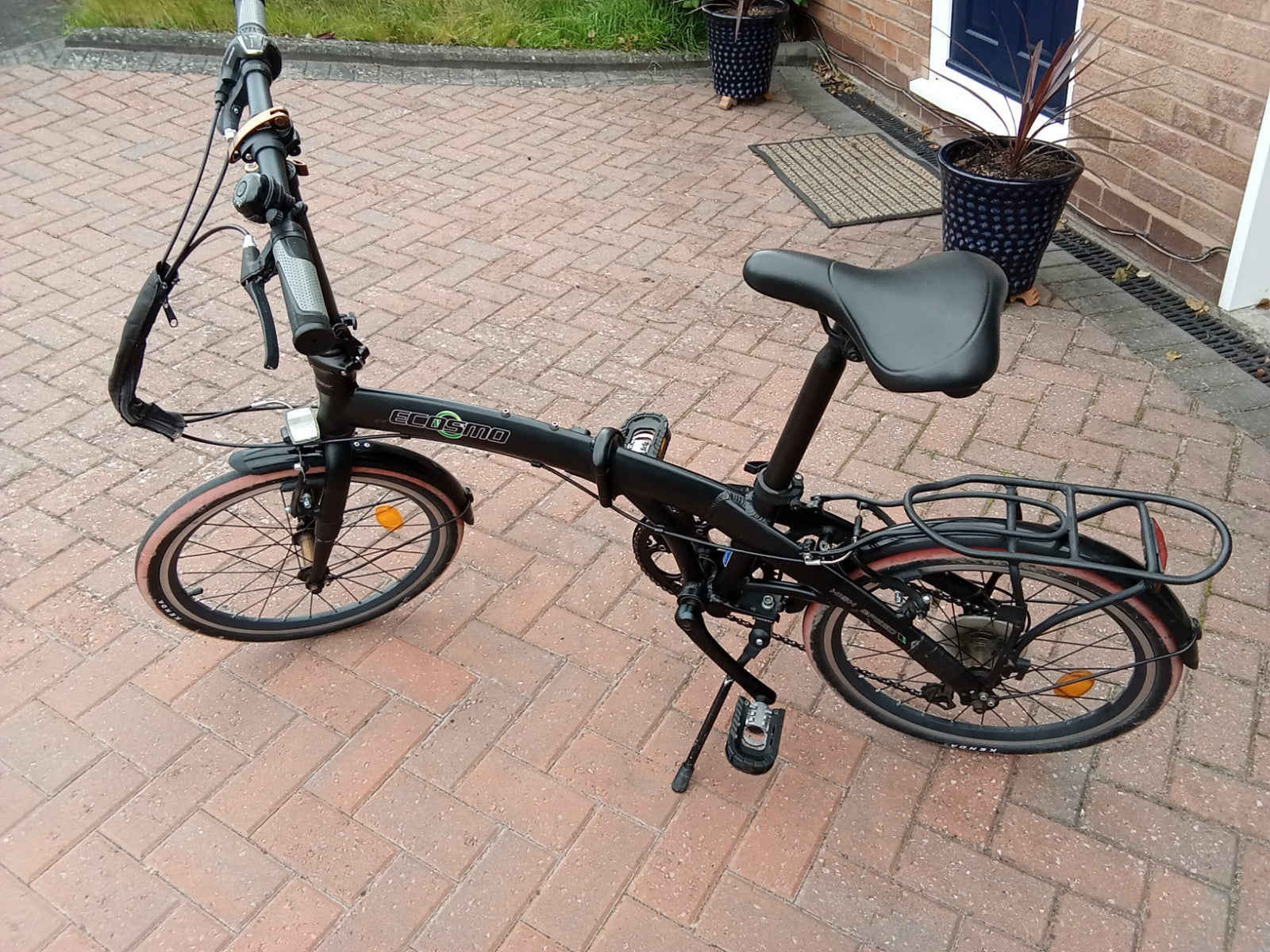 Ecosmo Folding Bike 20in Black 7-Speed Rear Rack Mudguards Kickstand